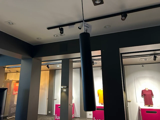 Rail met hanglamp - afbeelding 1 van  2