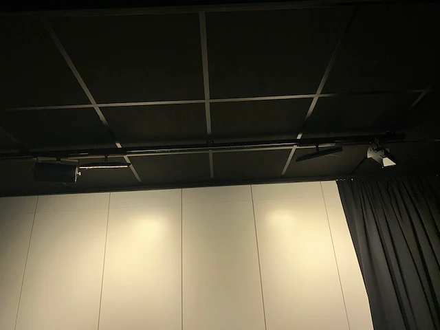 Rail - afbeelding 1 van  2