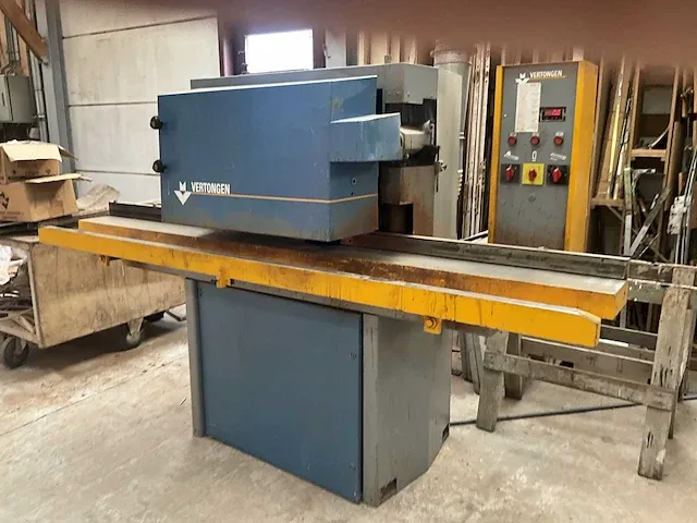 Ramenpennenbank en profileermachine vertongen - afbeelding 4 van  21