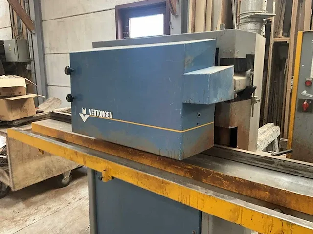 Ramenpennenbank en profileermachine vertongen - afbeelding 5 van  21