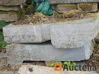 Rand van gerecupereerd hardsteen