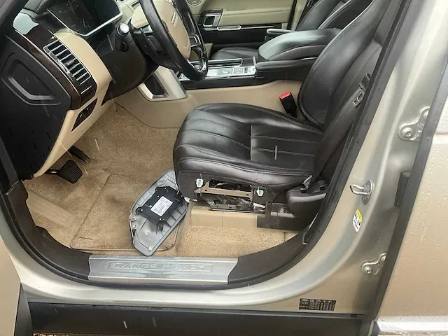 Range rover - vogue v8 - personenauto - afbeelding 21 van  22