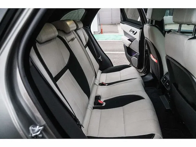 Range rover velar 3.0l mhev se suv - 2021 - afbeelding 25 van  61
