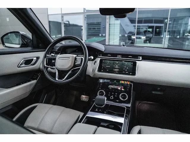 Range rover velar 3.0l mhev se suv - 2021 - afbeelding 28 van  61