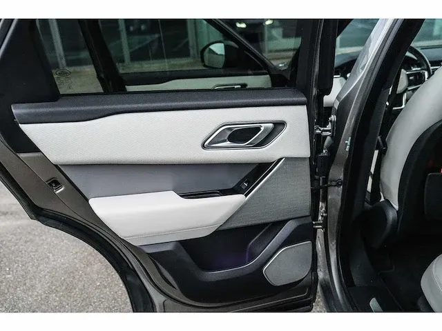 Range rover velar 3.0l mhev se suv - 2021 - afbeelding 51 van  61