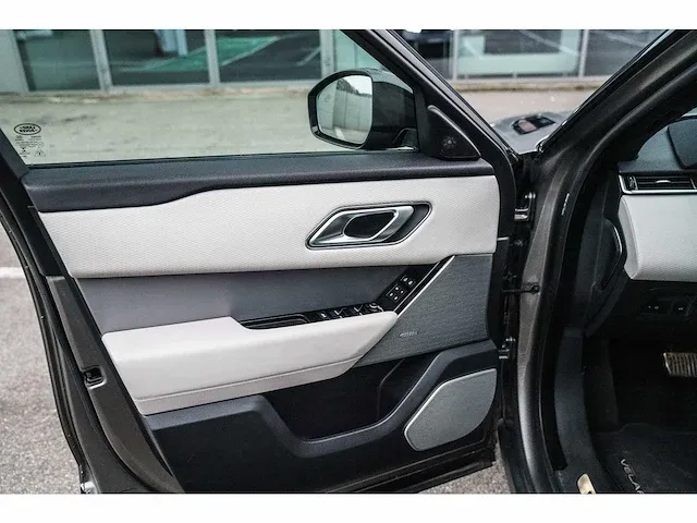 Range rover velar 3.0l mhev se suv - 2021 - afbeelding 52 van  61