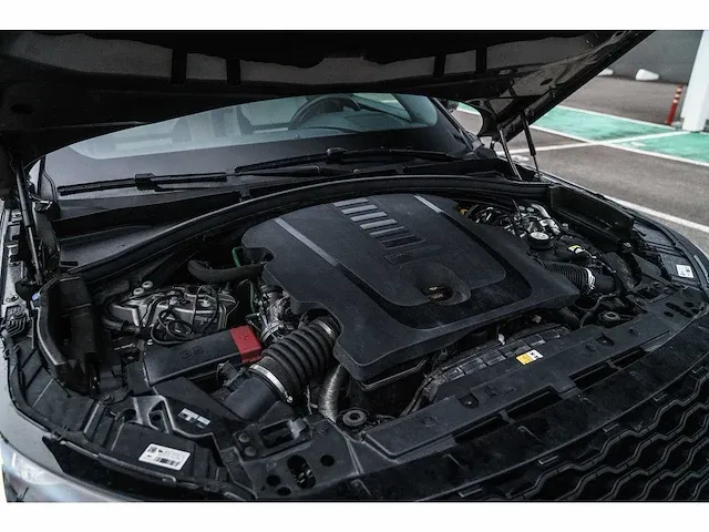 Range rover velar 3.0l mhev se suv - 2021 - afbeelding 57 van  61