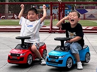 Range rover vogue loopauto voor kids - 360° draaicirkel - 1 tot 3 jaar - rood (nieuw) - afbeelding 5 van  6