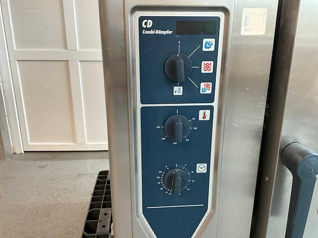 Rational combi oven - steamer - afbeelding 2 van  12
