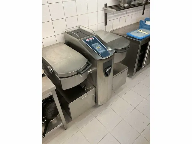 Rational variocookingcenter multi-kookapparaat met onderstel - afbeelding 6 van  12