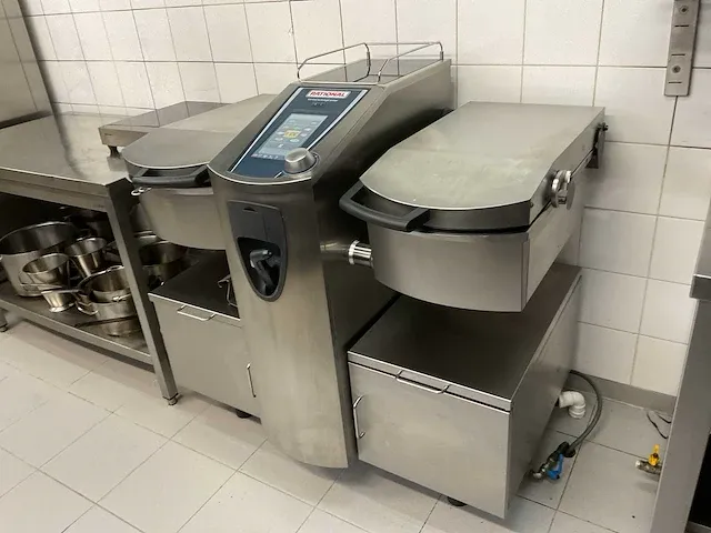 Rational variocookingcenter multi-kookapparaat met onderstel - afbeelding 10 van  12