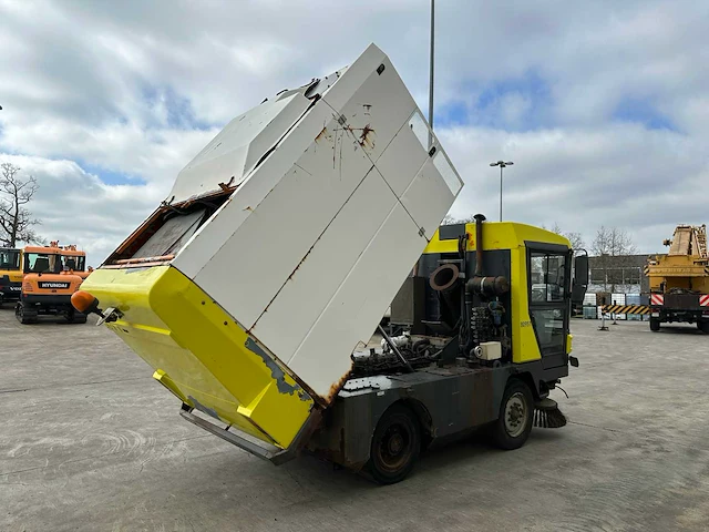 Ravo - 1995 - 5002 - straatveegmachine - afbeelding 46 van  59