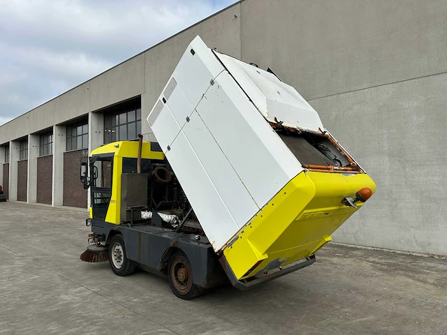 Ravo - 1995 - 5002 - straatveegmachine - afbeelding 48 van  59
