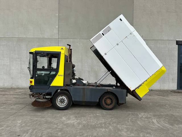 Ravo - 1995 - 5002 - straatveegmachine - afbeelding 54 van  59