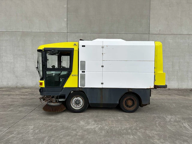 Ravo - 1995 - 5002 - straatveegmachine - afbeelding 57 van  59