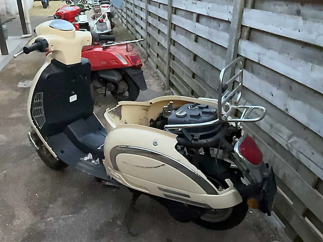 Razzo venice scooter - afbeelding 4 van  6