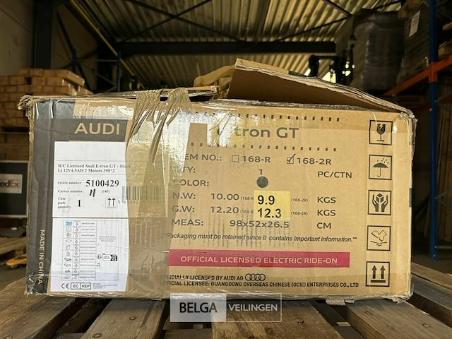 R/c licensed audi e-tron gt - black - afbeelding 2 van  4