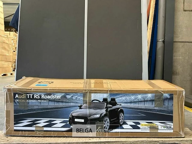 R/c licensed audi tt rs roadster - black - afbeelding 1 van  3
