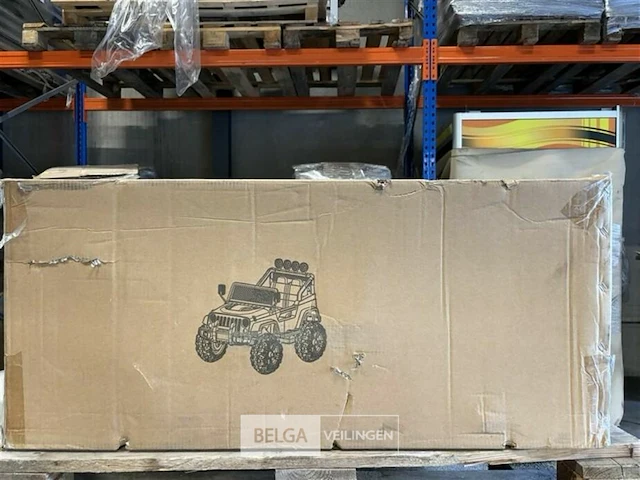R/c ride on jeep - black - afbeelding 2 van  4