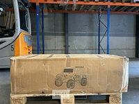 R/c ride on jeep - pink - afbeelding 1 van  5