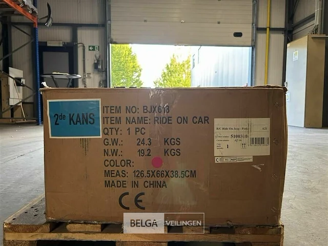 R/c ride on jeep - pink - afbeelding 4 van  5