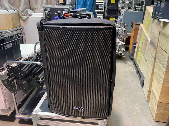 Rcf tt+25a active speaker - afbeelding 3 van  7