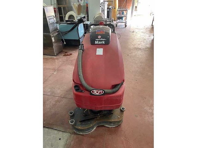 Rcm - mark682 - vloerreiniger - afbeelding 1 van  10