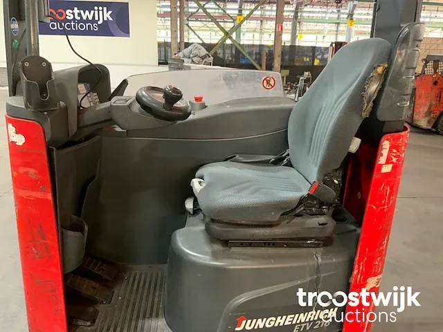 Reach truck - afbeelding 9 van  12