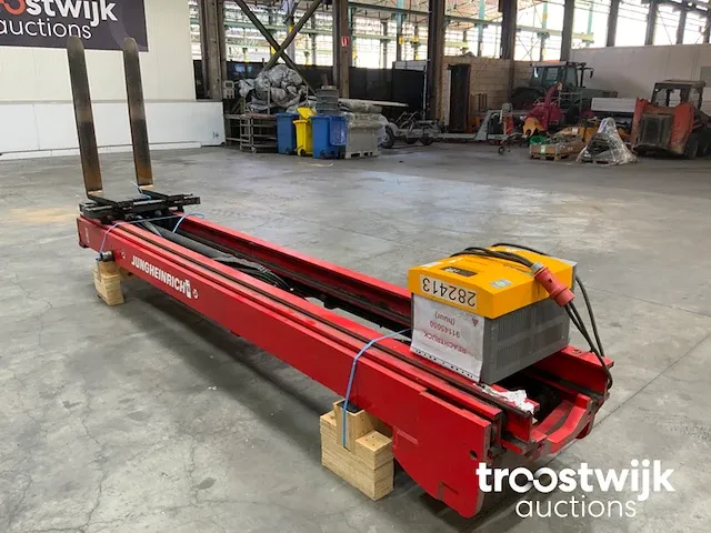 Reach truck - afbeelding 8 van  13