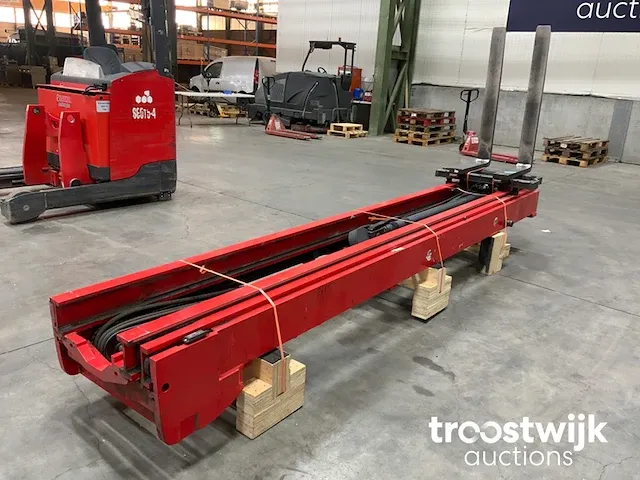 Reach truck - afbeelding 3 van  13