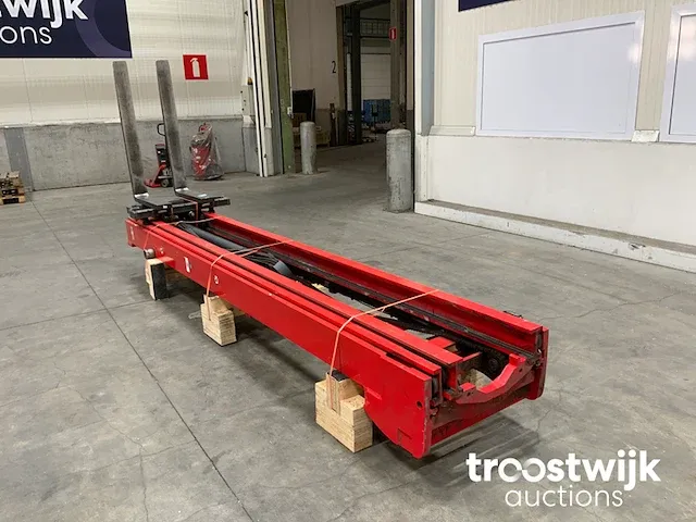 Reach truck - afbeelding 12 van  13