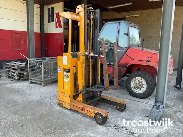 Reach truck - afbeelding 1 van  15
