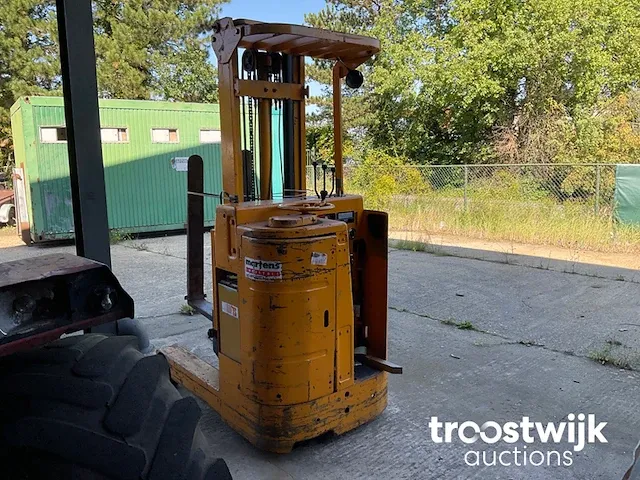 Reach truck - afbeelding 10 van  15