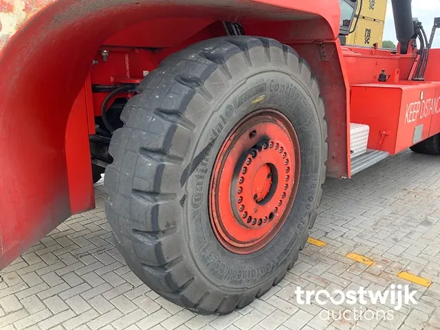 Reachstacker - afbeelding 4 van  32