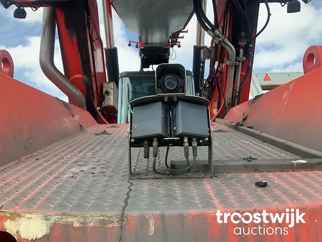 Reachstacker - afbeelding 8 van  32