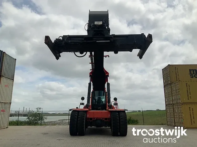 Reachstacker - afbeelding 12 van  32