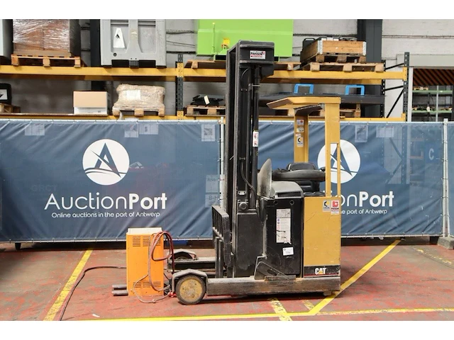 Reachtruck caterpillar elektrisch - afbeelding 1 van  1