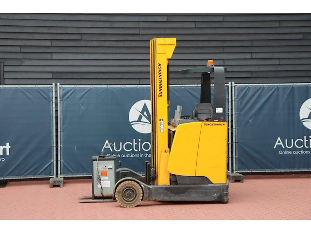Reachtruck jungheinrich etv 16 elektrisch 1600kg - afbeelding 1 van  1