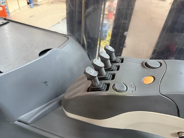 Reachttruck crown esr 5000 series - afbeelding 8 van  20