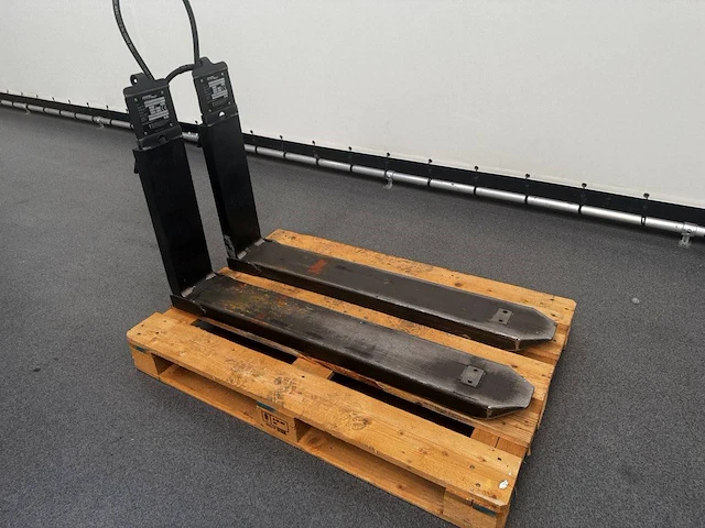 Reachvorken griptech/kooi rg4-25-1100-750 1250kg 2014 - afbeelding 1 van  1