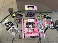 Rebella items - afbeelding 1 van  1