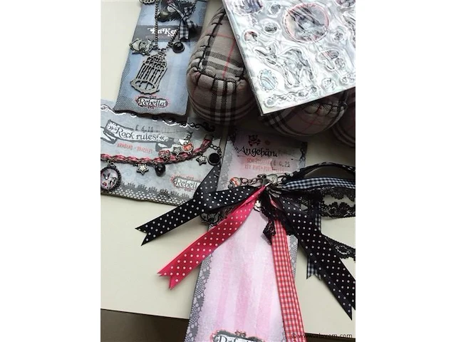 Rebella items - afbeelding 2 van  3