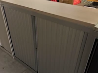 Recent en degelijk bureelmeubilair inofec (tafels en kast) - afbeelding 23 van  58
