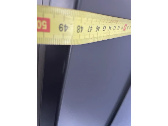 Recent en degelijk bureelmeubilair inofec (tafels en kast) - afbeelding 42 van  58