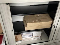 Recent en degelijk bureelmeubilair inofec (tafels en kast) - afbeelding 51 van  58