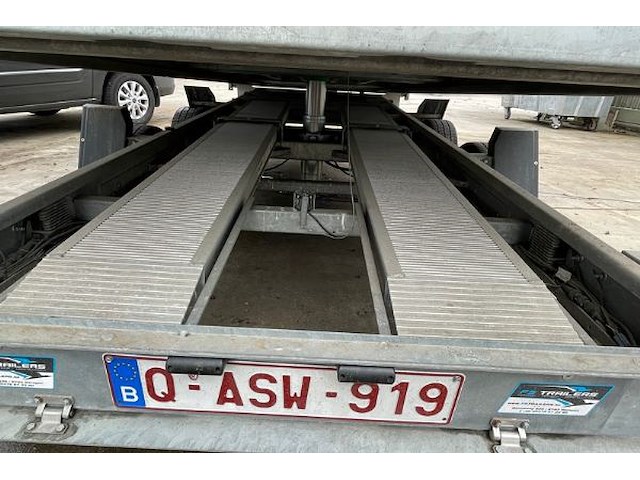 Recente kip aanhangwagen dubbele as/opbouw - afbeelding 19 van  51