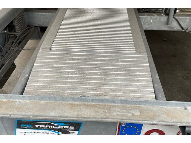Recente kip aanhangwagen dubbele as/opbouw - afbeelding 27 van  51