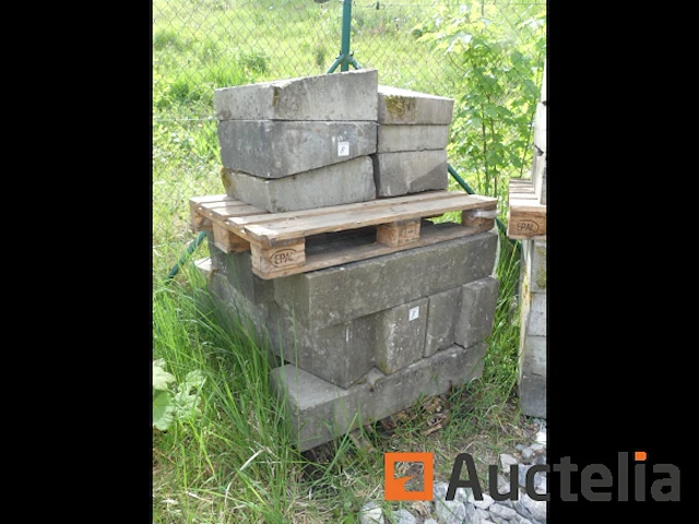 Rechte, afgeschuinde stoepranden - afbeelding 1 van  3