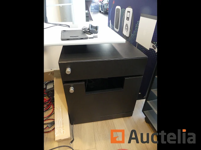 Rechter bureau - afbeelding 4 van  6