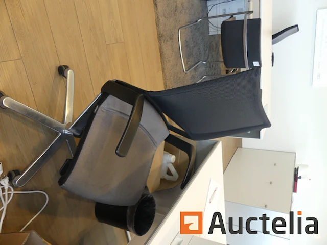 Rechter bureau - afbeelding 5 van  6